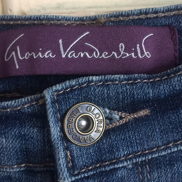 Gloria Vanderbilt cuffed capris - Picture 4 of 4